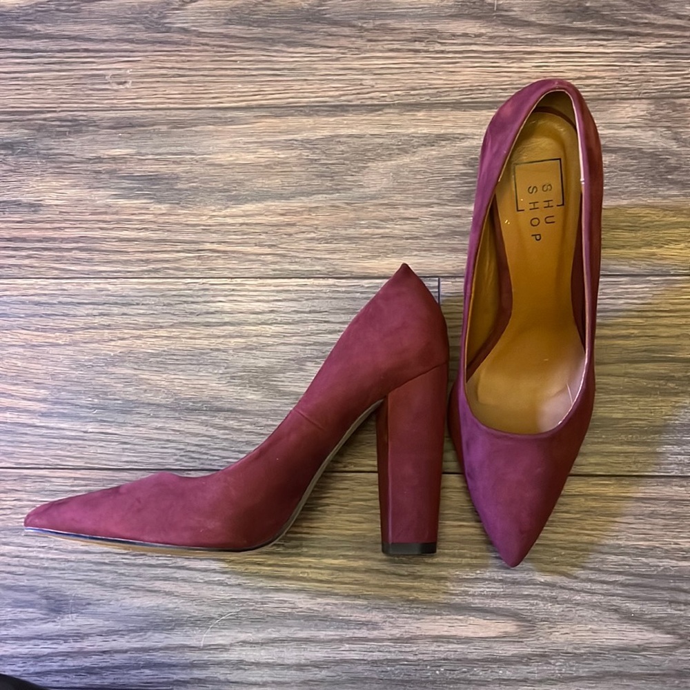 Womens maroon pump